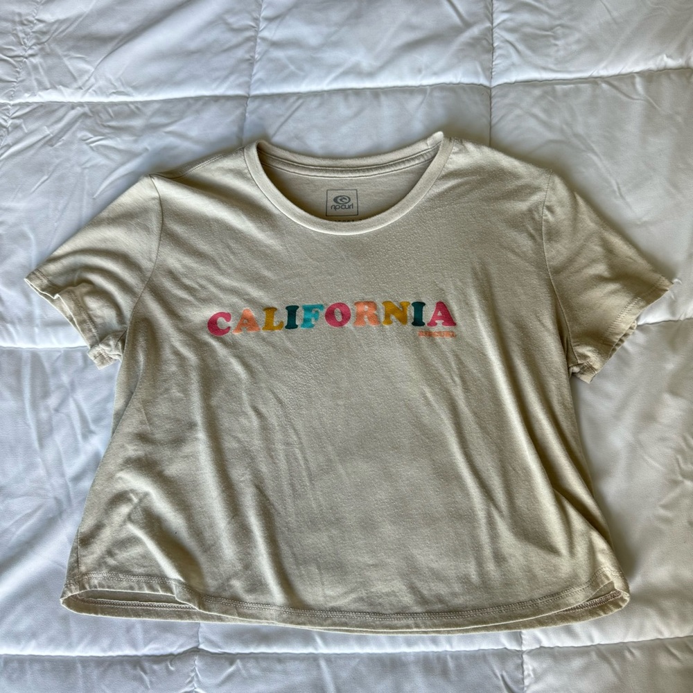 Rip Curl California cropped Tshirt Size M
